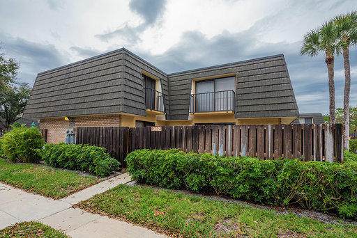 302 3rd Way - Photo 1