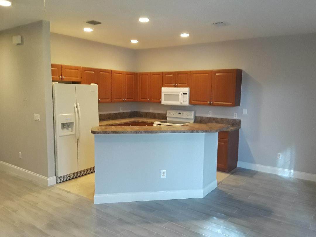 1006 Lucaya Drive - Photo 1