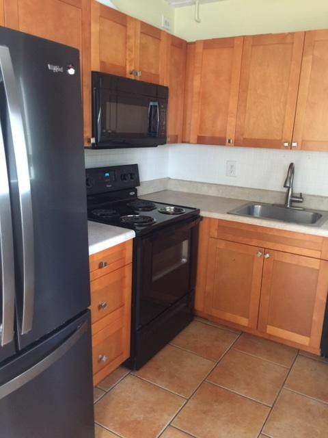 2100 Springdale Boulevard - Photo 1 2100 Springdale Boulevard - Photo 1