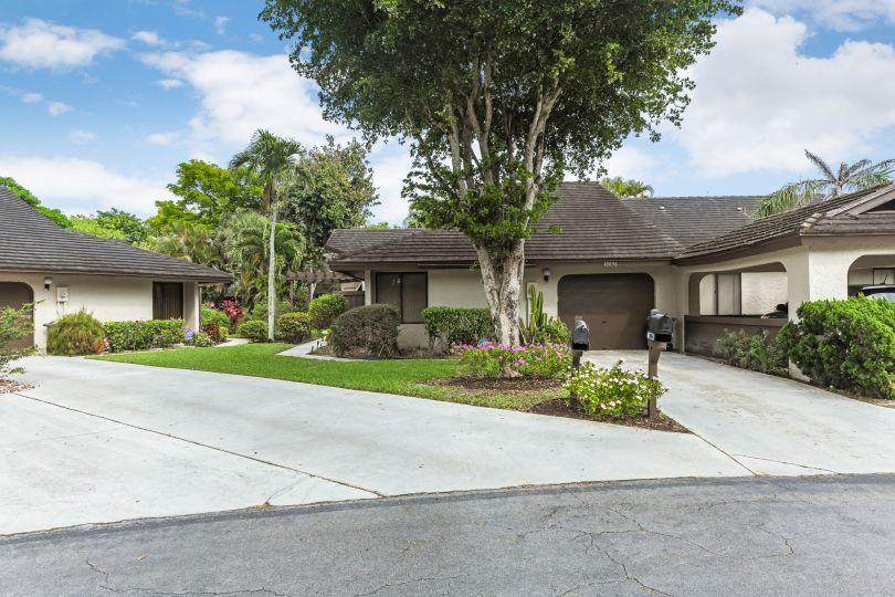10056 Hickorywood Place - Photo 1 10056 Hickorywood Place - Photo 1