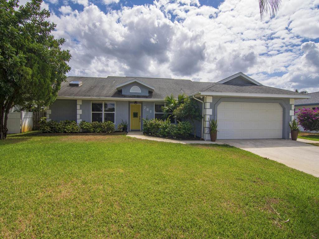 782 Thanksgiving Avenue - Photo 1