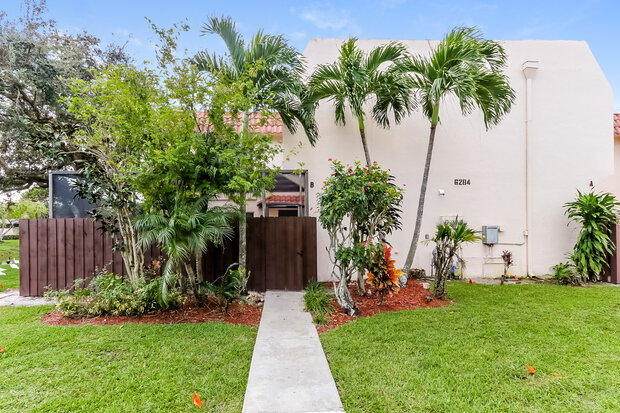 6284 Seven Springs Boulevard - Photo 1