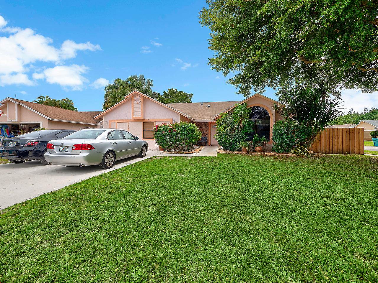 1828 Banyan Creek Circle - Photo 1 1828 Banyan Creek Circle - Photo 1