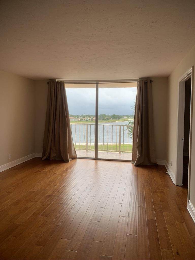 470 Executive Center Drive - Photo 1 470 Executive Center Drive - Photo 1