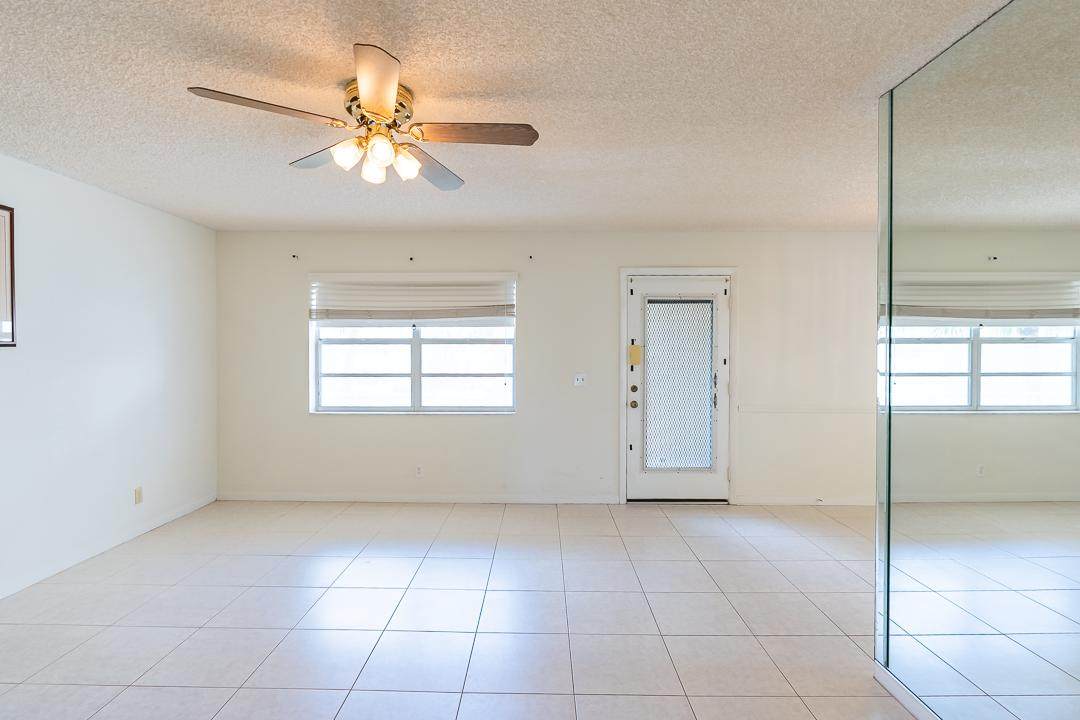 461 Normandy J - Photo 1 461 Normandy J - Photo 1