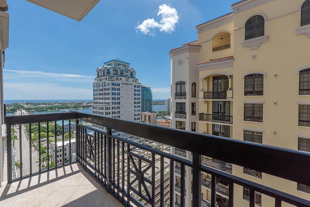 701 Olive Avenue - Photo 1