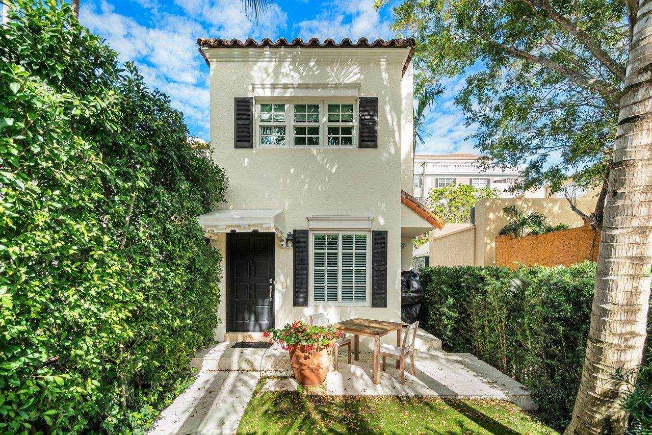 411 Australian Avenue - Photo 1