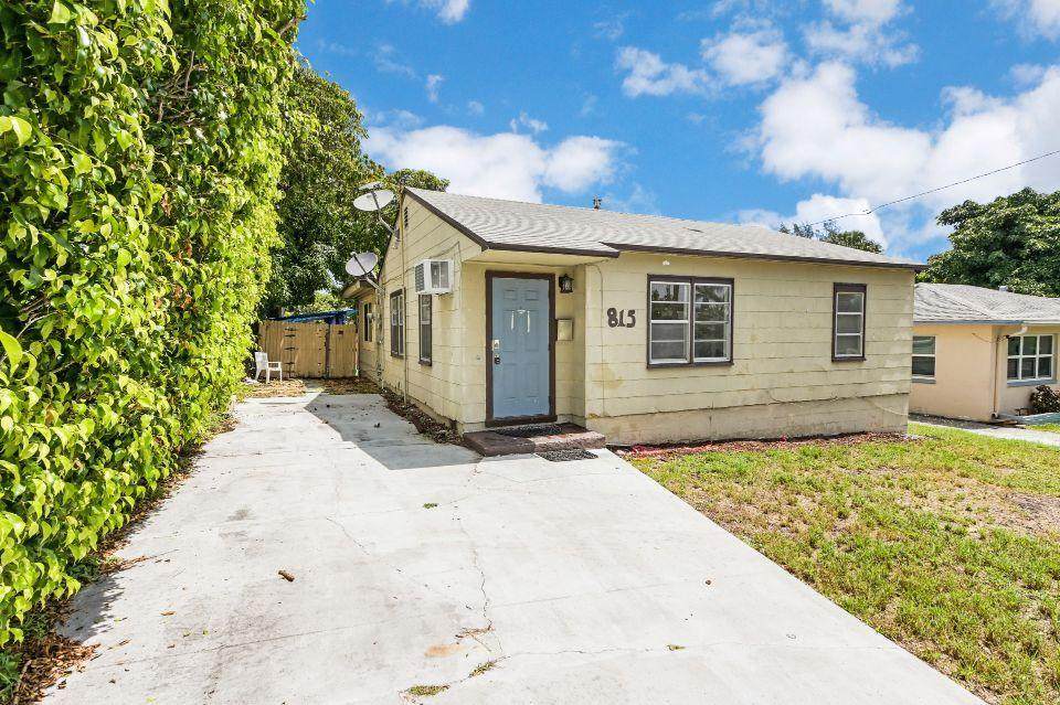 815 33rd Street - Photo 1