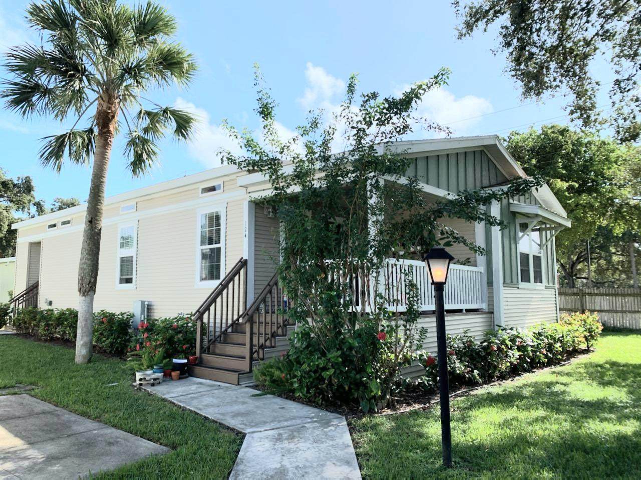 2555 Pga Boulevard - Photo 1
