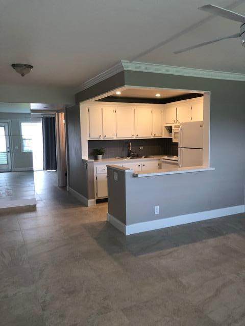 98 Camden E - Photo 1