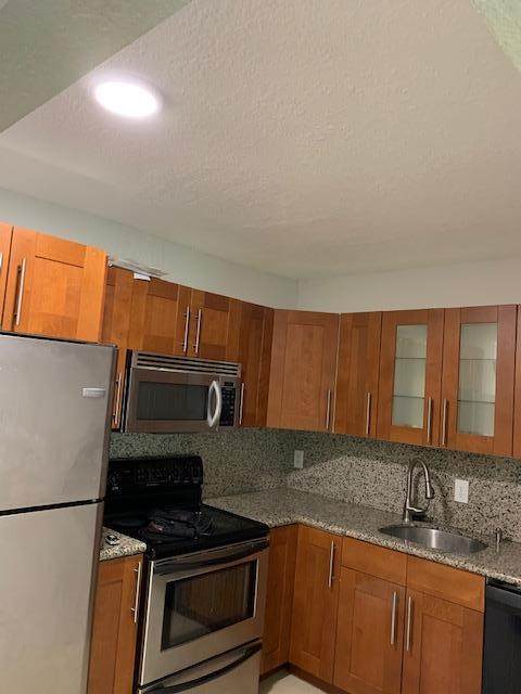 450 20th Street - Photo 1