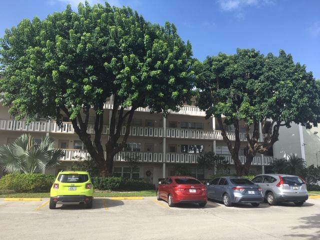 325 Southampton B - Photo 1