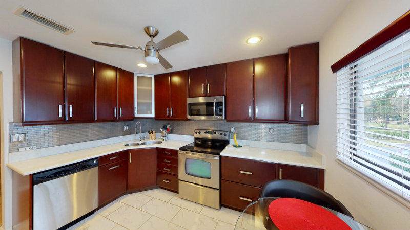 15301 Pembridge Avenue - Photo 1