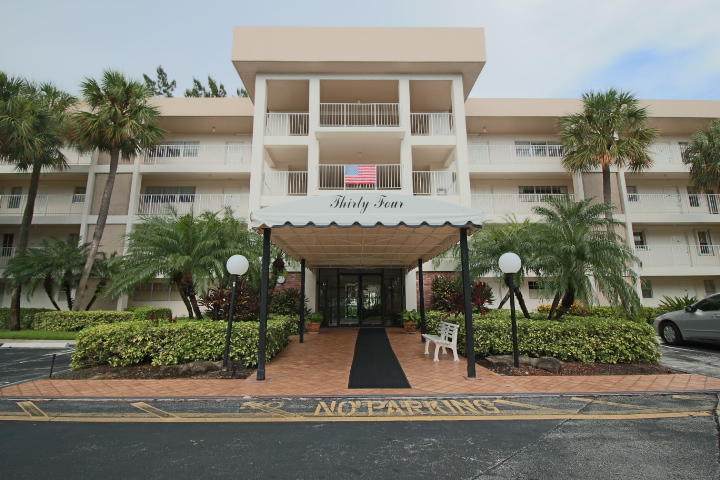 3051 Palm Aire Drive - Photo 1