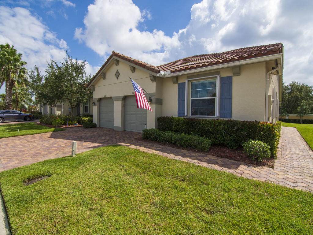6325 Oxford Circle - Photo 1