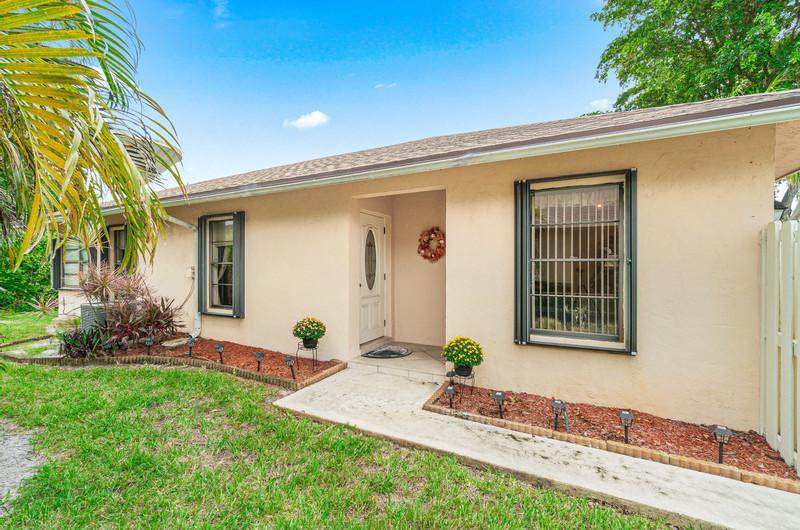 205 1st Circle - Photo 1