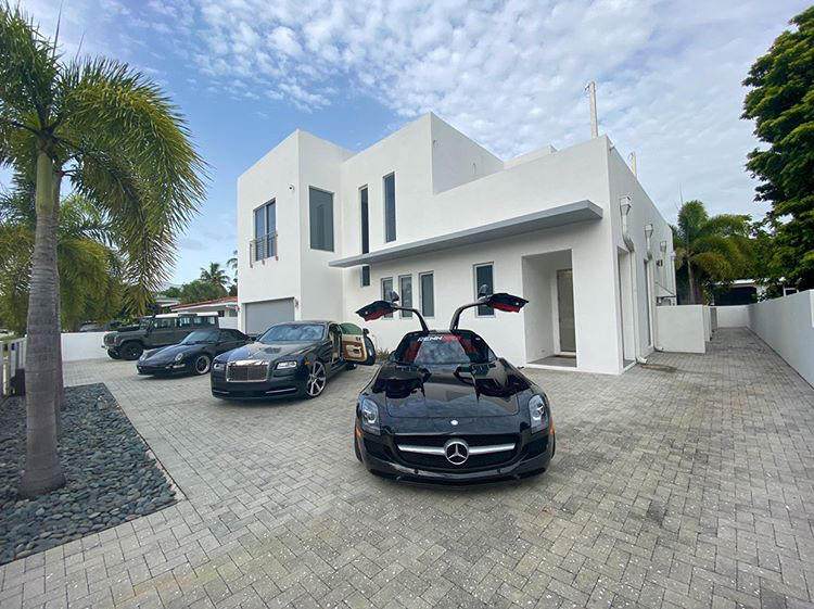 1345 5th Avenue - Photo 1