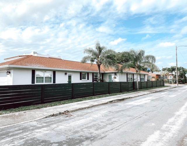 630 Palmway - Photo 1