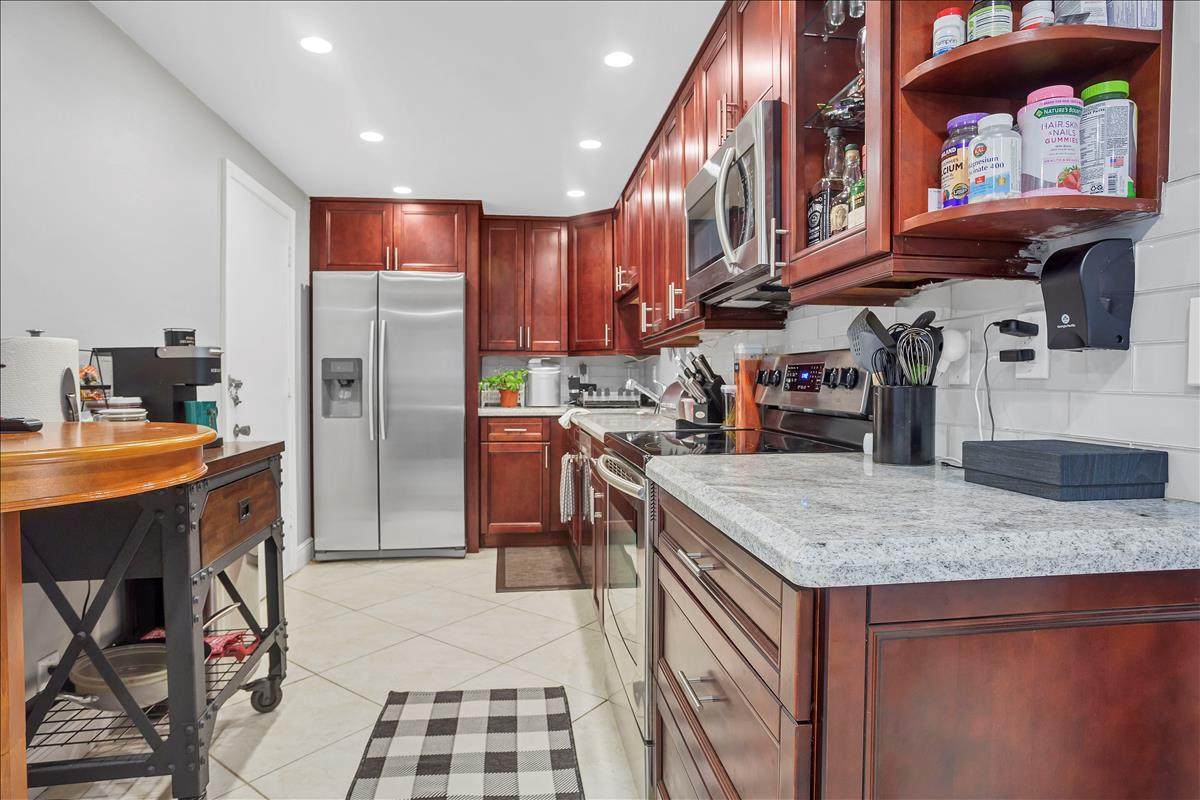 1428 4th Avenue - Photo 1