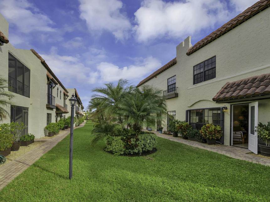 200 Ocean Boulevard - Photo 1