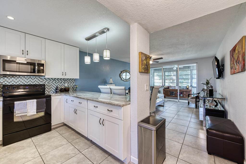 2540 Boundbrook Boulevard - Photo 1