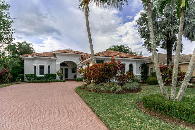 7549 Ironhorse Boulevard - Photo 1