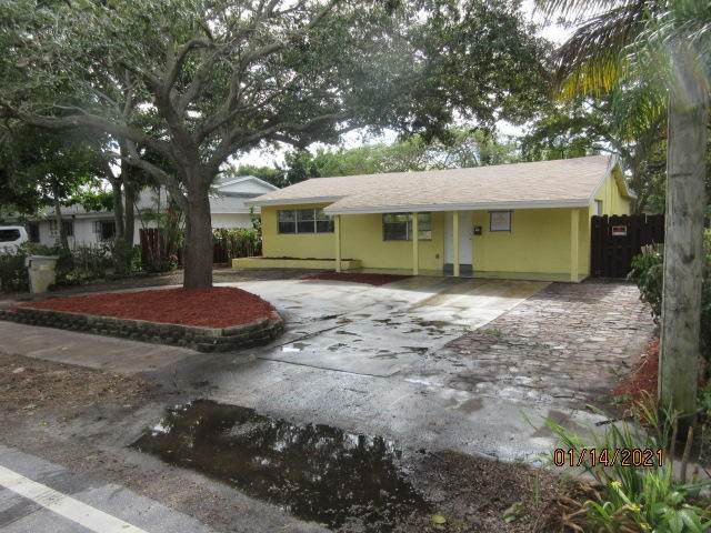 208 10th Street - Photo 1