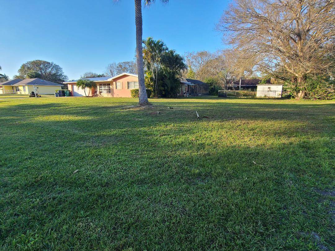 7500 Belleair Avenue - Photo 1