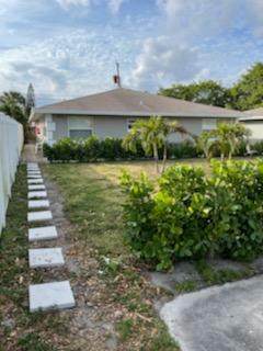 915 N Street - Photo 1