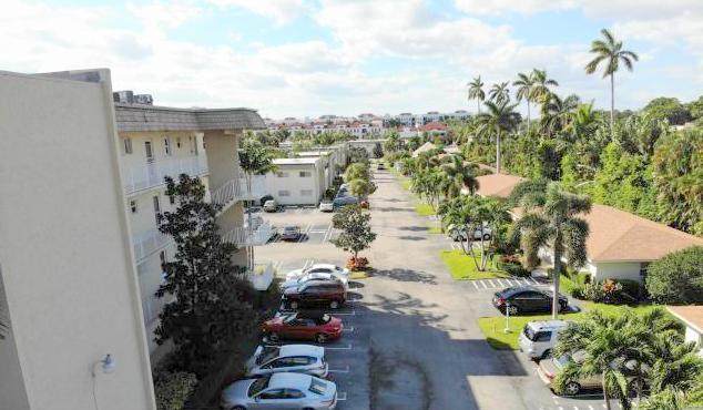 650 Snug Harbor Drive - Photo 1