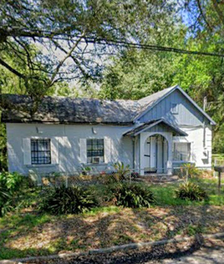 1433 12th Street - Photo 1