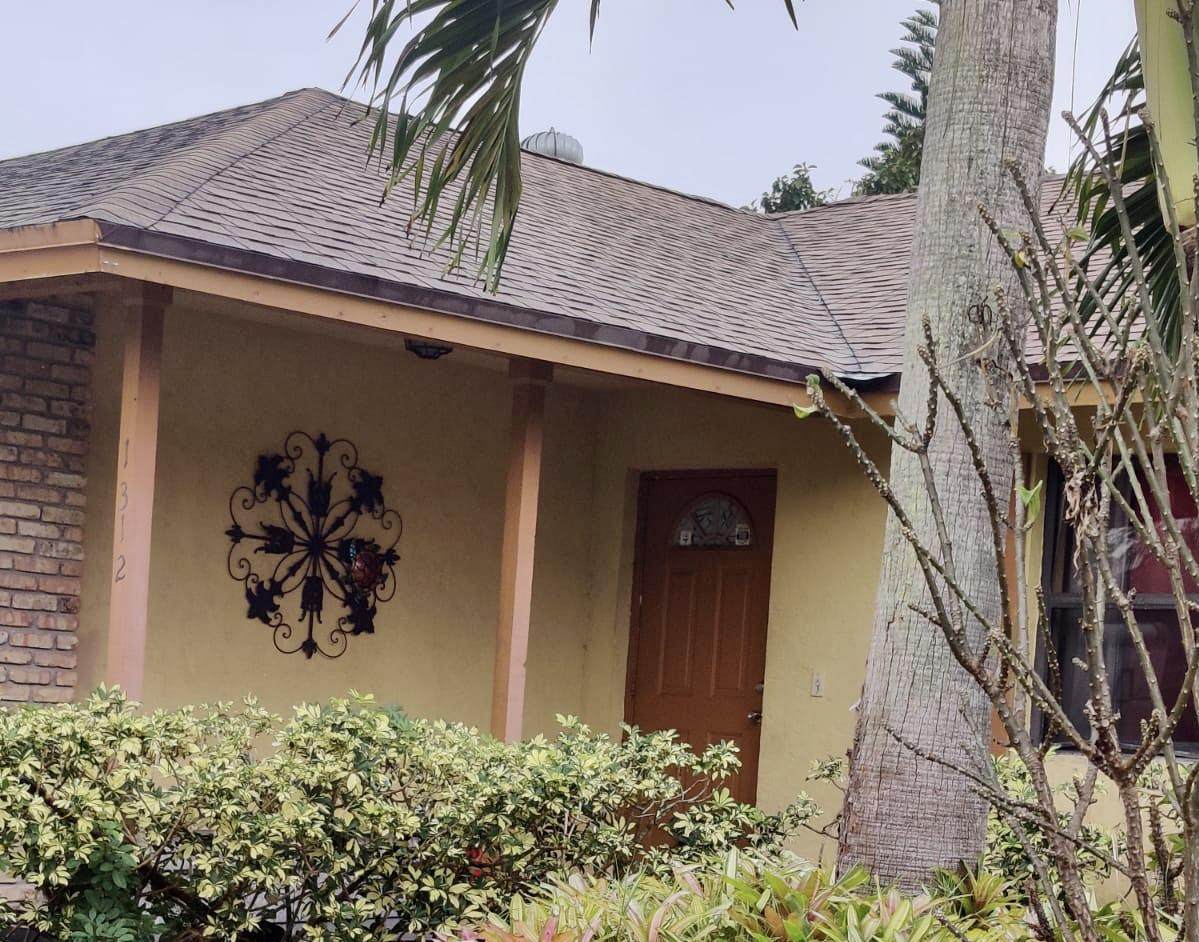 1312 Tradewinds Way - Photo 1