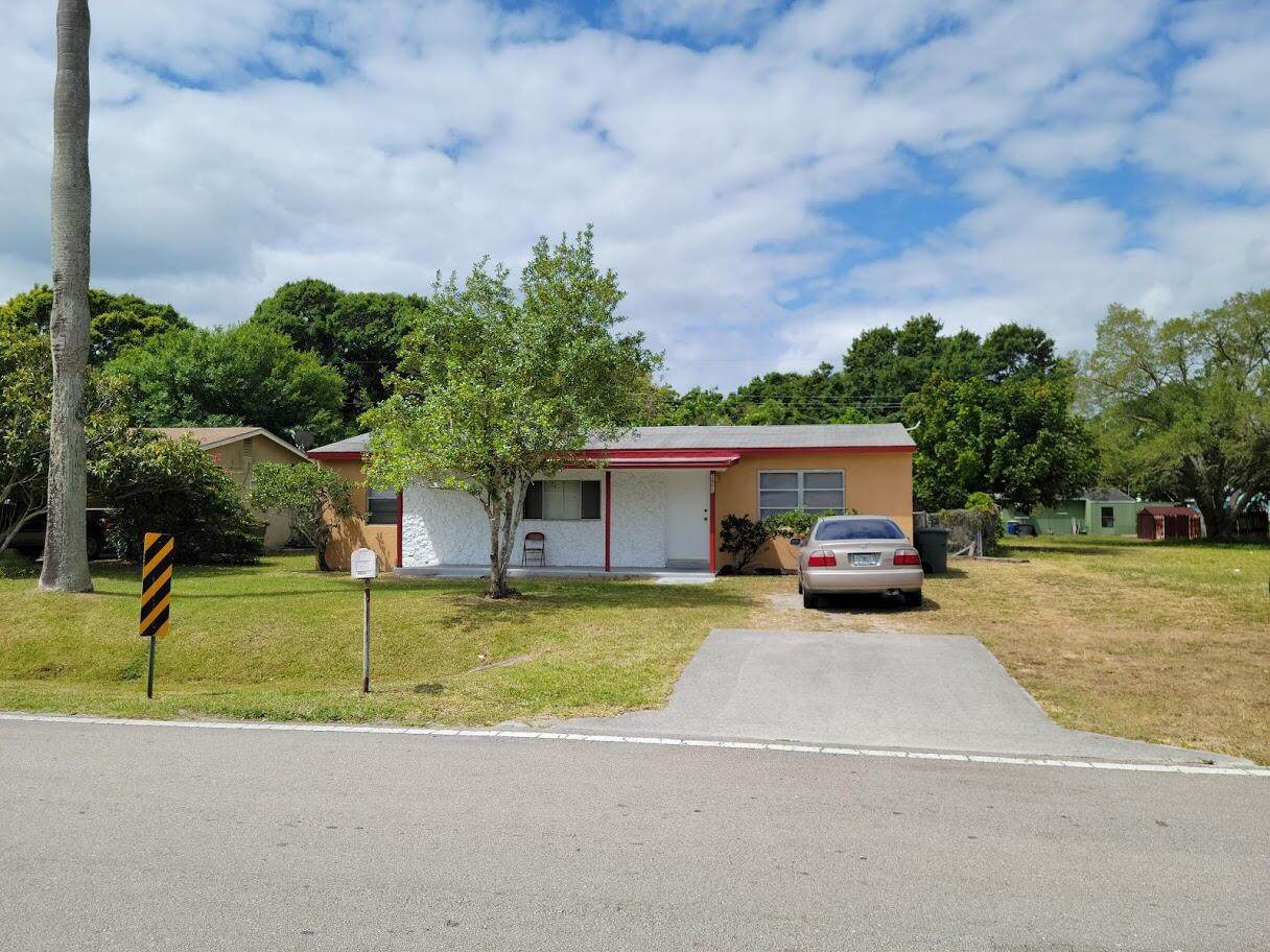 2605 29th Street - Photo 1