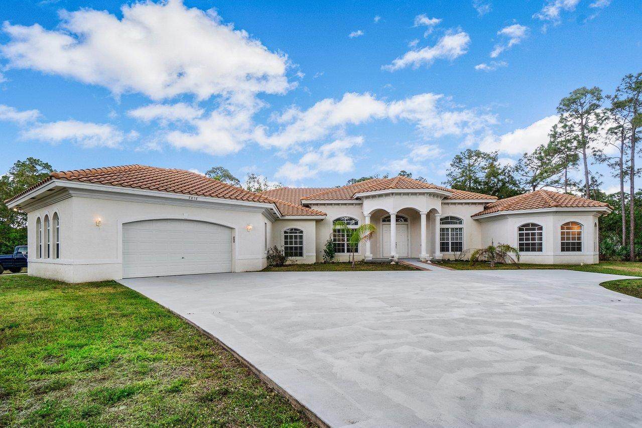 5616 Avocado Boulevard - Photo 1