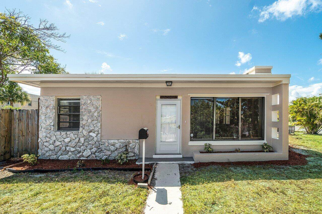 5401 Lake Avenue - Photo 1