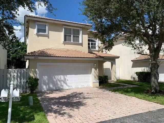 5076 38th Way - Photo 1