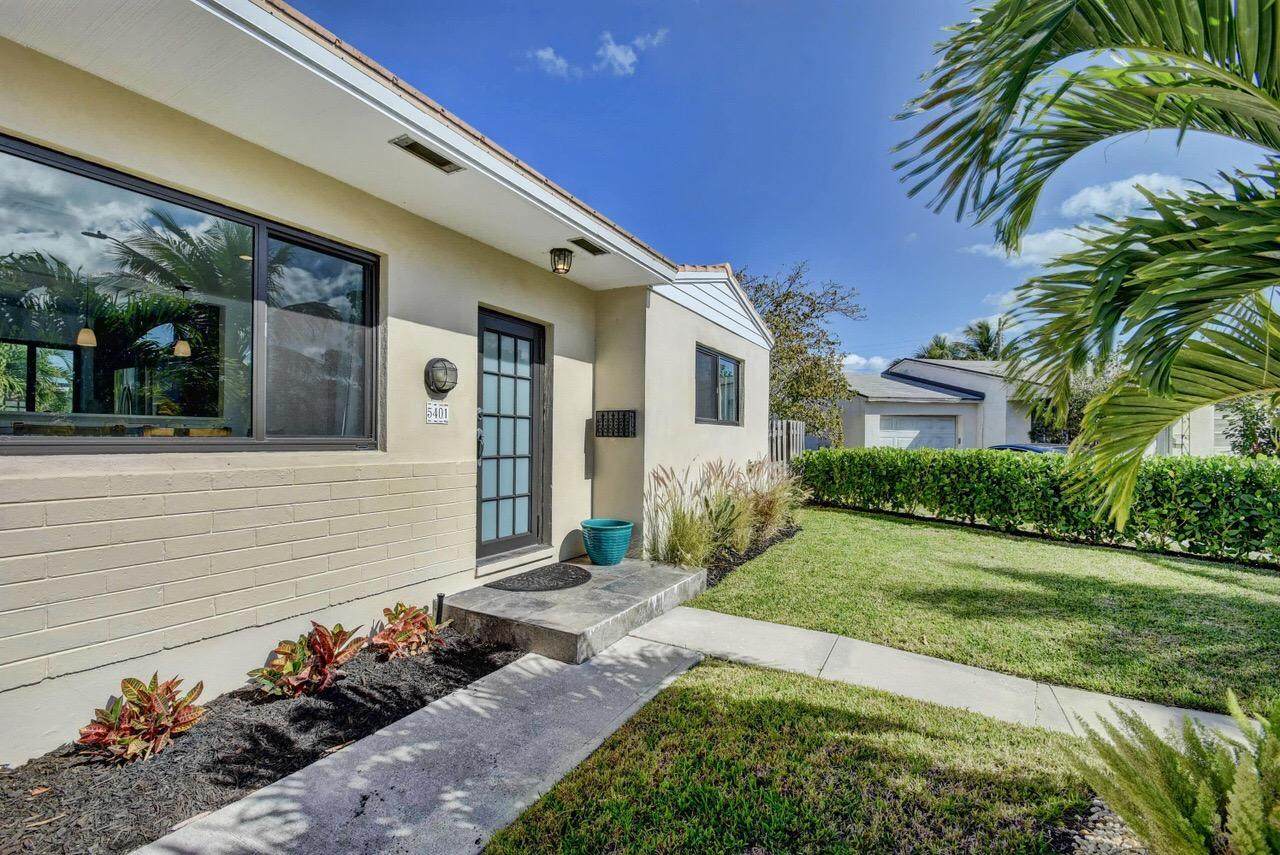 5401 Canyon Trail - Photo 1
