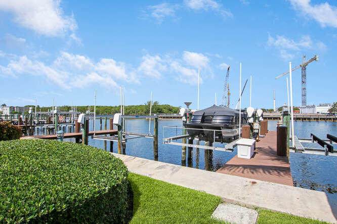 5554 Ocean Boulevard - Photo 1