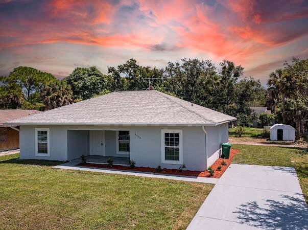 4904 Seagrape Drive - Photo 1