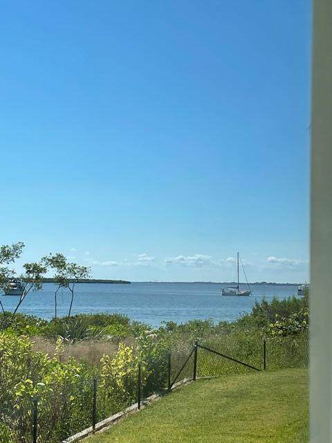 21 Harbour Isle Drive - Photo 1