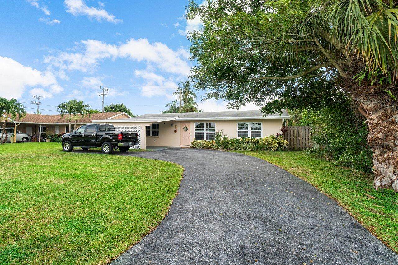 374 Garden Boulevard - Photo 1