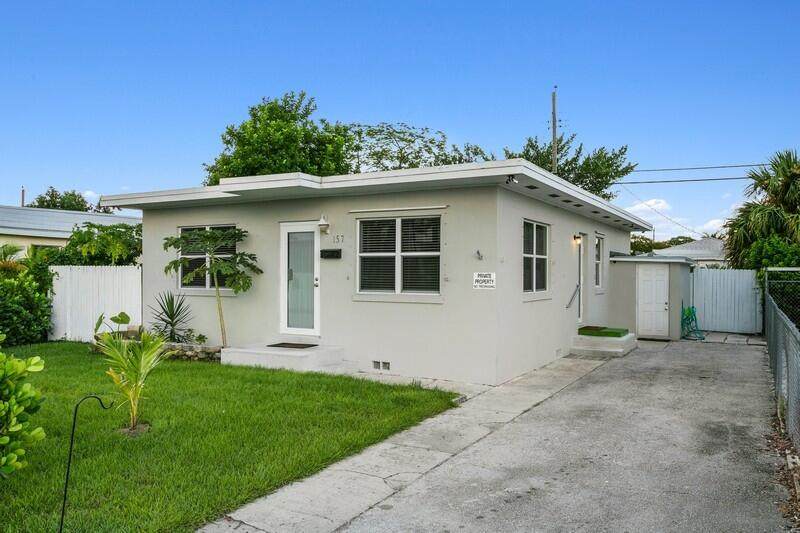 157 25th Street - Photo 1