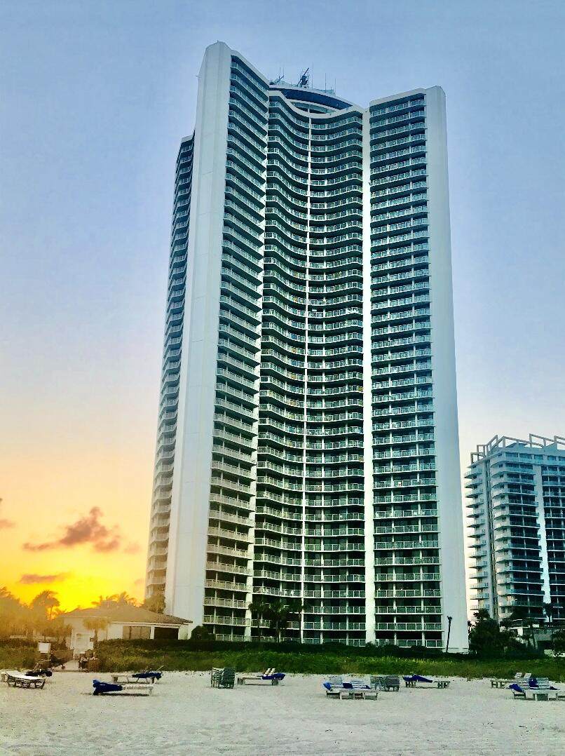 3000 Ocean Drive - Photo 1