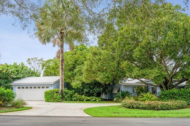 300 Pelican Drive - Photo 1