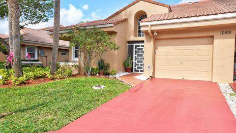 10891 Lakemore Lane - Photo 1
