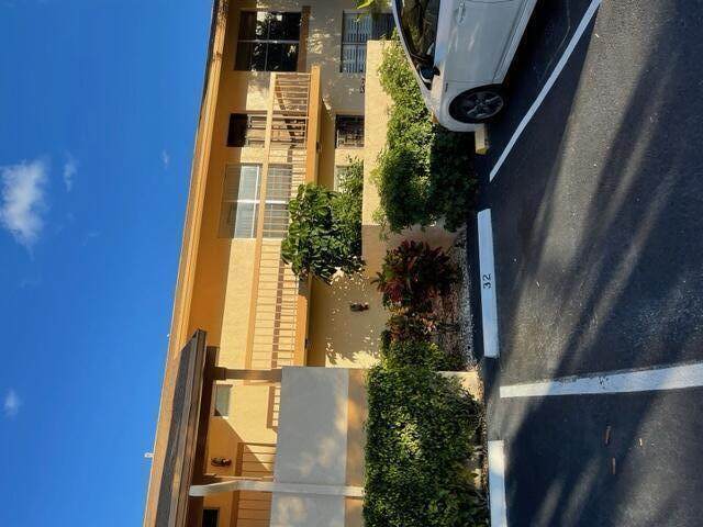 13586 Sabal Palm Court - Photo 1