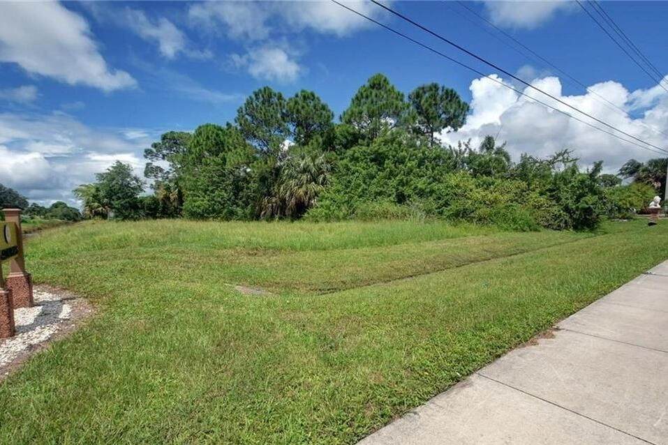 2798 Savona Boulevard - Photo 1