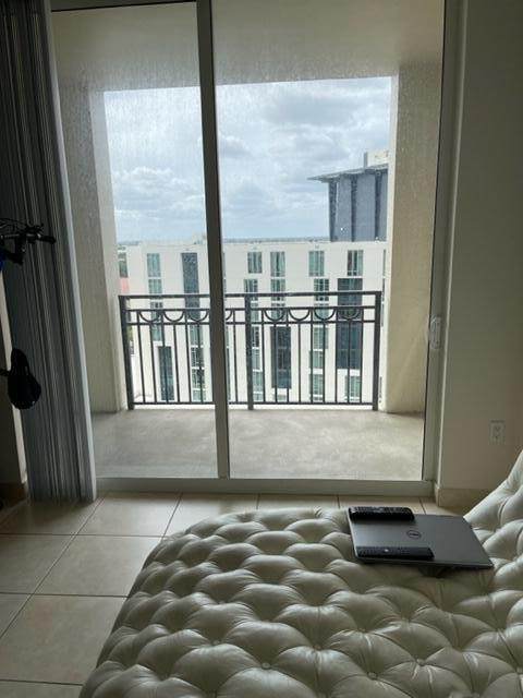 550 Okeechobee Boulevard - Photo 1