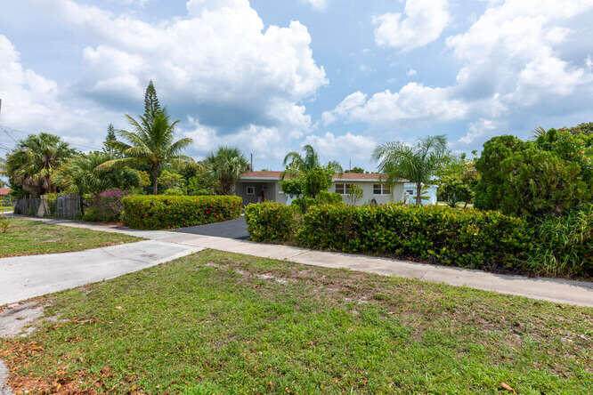 855 Date Palm Drive - Photo 1