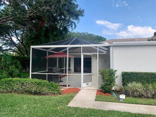 2901 Pin Oak Court - Photo 1